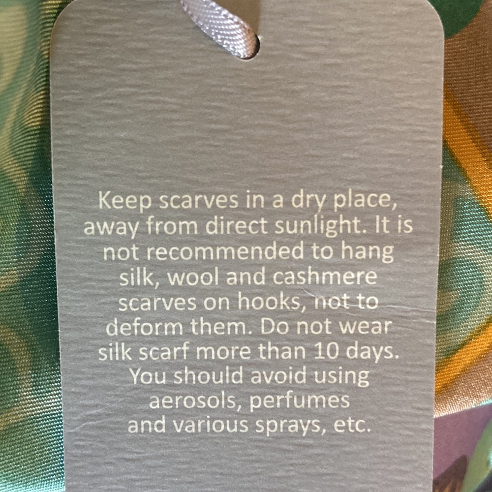 100% silk scarf - women’s - Picture 4 of 6